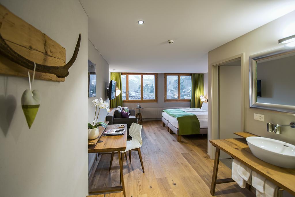 Hotel National Frutigen Room photo