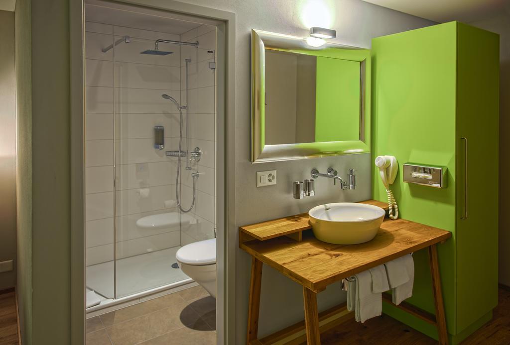 Hotel National Frutigen Room photo